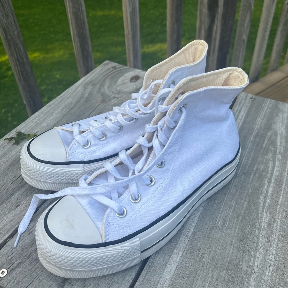 Converse Chuck Taylor High Top Platform sneakers white